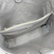 Gucci GG Emblem medium tote bag in grey - 38x25.5x15cm - 5