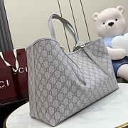 Gucci GG Emblem medium tote bag in grey - 38x25.5x15cm - 4