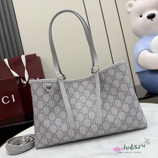 Gucci GG Emblem small tote bag in grey - 31*18.5*11.5CM - 1