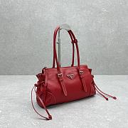 Prada Bonnie antiqued leather red tote bag 33x20x14cm - 4