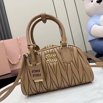Miu Miu Arcadie matelassé Caramel leather bag 22x13x10.5cm