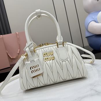Miu Miu Arcadie matelassé White leather bag 22x13x10.5cm