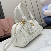 Miu Miu Arcadie matelassé White leather bag 22x13x10.5cm - 5