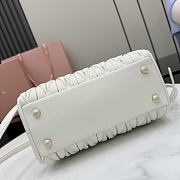 Miu Miu Arcadie matelassé White leather bag 22x13x10.5cm - 4