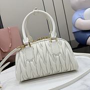 Miu Miu Arcadie matelassé White leather bag 22x13x10.5cm - 2