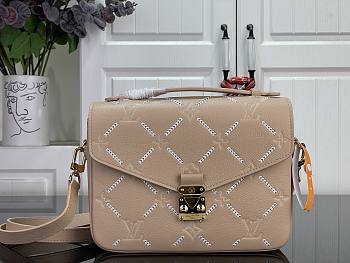 Louis Vuitton Pochette Métis MM Hazelnut Couture 25x19x7cm