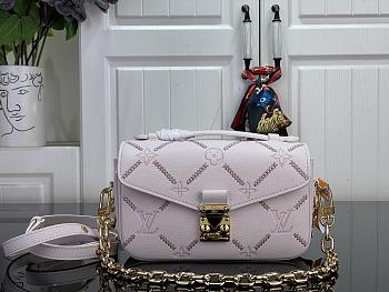 Louis Vuitton Pochette Métis East West white 21.5x13.5x6cm