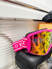 Louis Vuitton Snow Gradient Mask S00 - 2