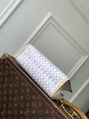 Louis Vuitton OnTheGo PM Blue canvas 25x19x11.5cm - 4