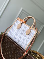 Louis Vuitton OnTheGo PM Blue canvas 25x19x11.5cm - 2