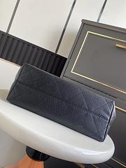 Chanel Shopping Bag Caviar Black 30x25x12cm - 4