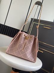 Chanel Small Handbag 25 pink 30x26x14cm - 1