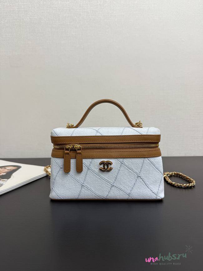 Chanel Top Handle Slim Vanity Case Washed Denim 19.5x5x17cm - 1