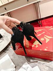 Christian Louboutin Duvette Spikes 100 blackl suede pumps - 4
