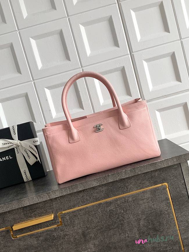 Chanel Shopping Tote Pink Caviar 32x17.5x13cm - 1