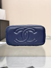 Chanel Vanity Case Top Handle Blue 16.5x10x8cm - 5
