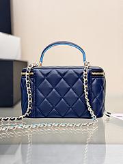 Chanel Vanity Case Top Handle Blue 16.5x10x8cm - 2