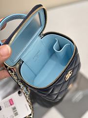 Chanel mini Vanity Case Top Handle Blue 10x9x7cm - 5