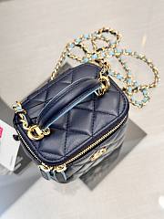 Chanel mini Vanity Case Top Handle Blue 10x9x7cm - 2