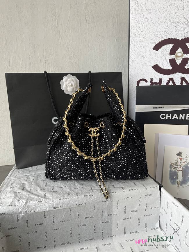 Chanel 25 Tweed Quilted Small Handbag Black 30x26x14cm - 1