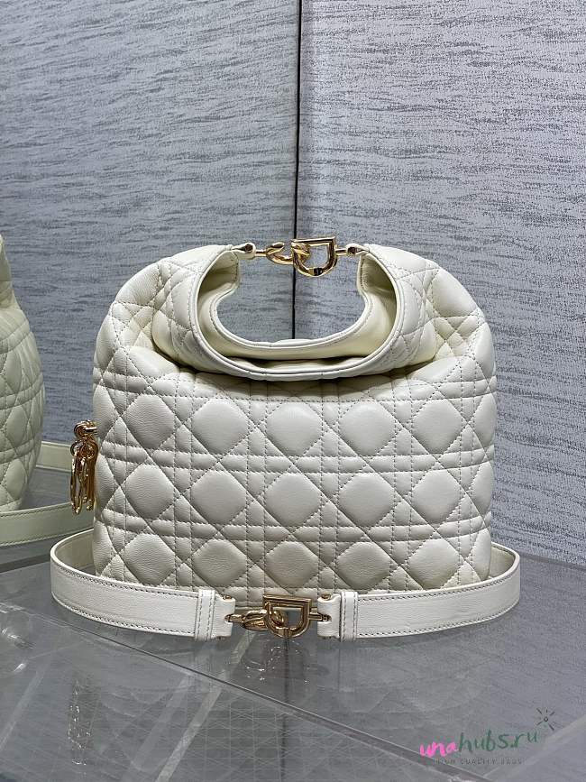Dior Toujours Hobo Silhouette white 27x24x9cm - 1