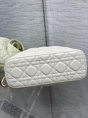 Dior Toujours Hobo Silhouette white 27x24x9cm - 5