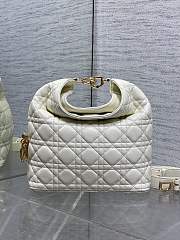 Dior Toujours Hobo Silhouette white 27x24x9cm - 4