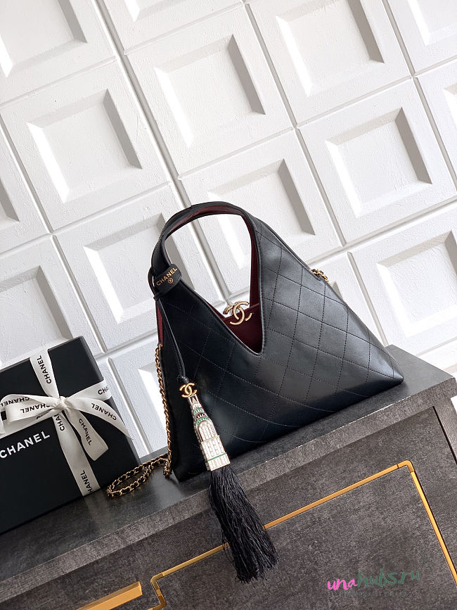 Chanel Shopping bag Calfskin Gold Black 32x31x11cm - 1