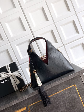 Chanel Shopping bag Calfskin Gold Black 32x31x11cm