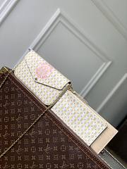 Louis Vuitton Pochette Félicie Stamp Banana 21x12x3cm - 1