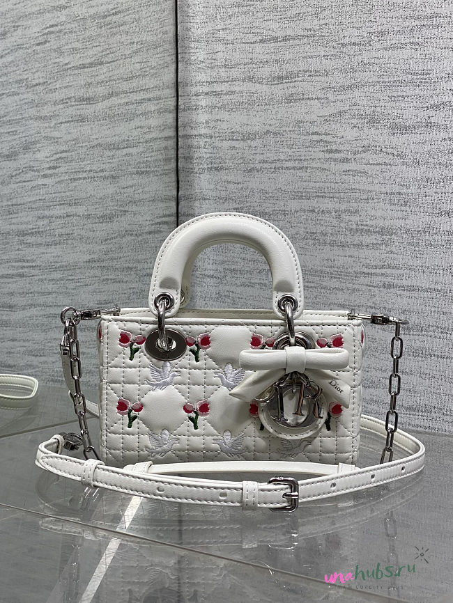 Dior Dioramour Lady D-Joy Micro Bag White 16x5.5x10cm - 1