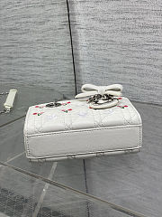 Dior Dioramour Lady D-Joy Micro Bag White 16x5.5x10cm - 5