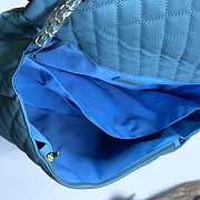 Chanel Maxi Flap Bag XXL Caviar Blue Gold 46x27x13cm - 5