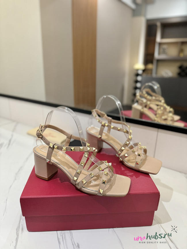 Valentino Garavani Rockstud leather sandals beige 7cm - 1