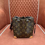 Louis Vuitton Nano Noé Trunk 17x15x8cm - 1