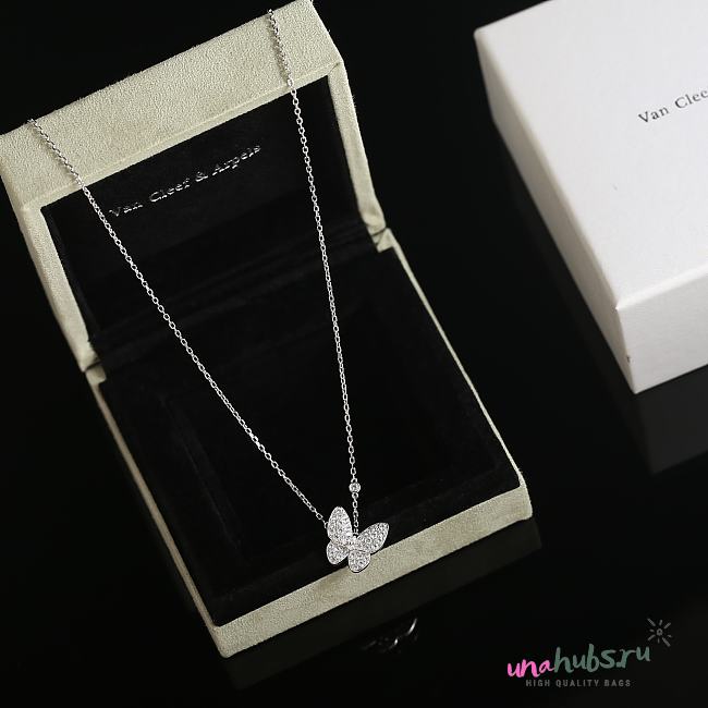 Van Cleef & Arpels Necklace 02 - 1