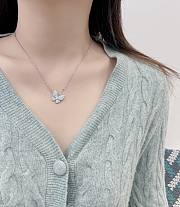 Van Cleef & Arpels Necklace 02 - 2