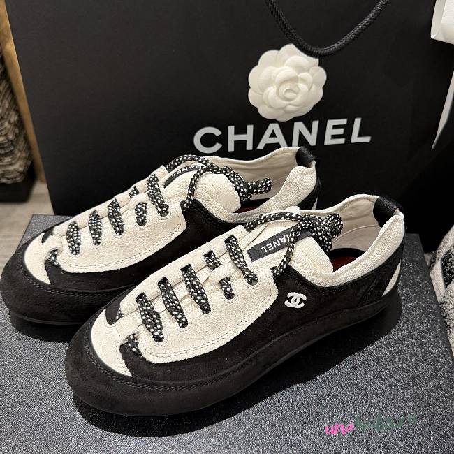 Chanel Sneakers Velvet calfskin Black & White - 1
