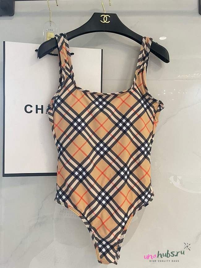 Burberry Bikini 02 - 1