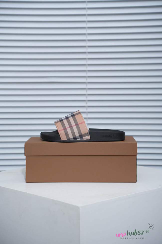 Burberry Slides - 1