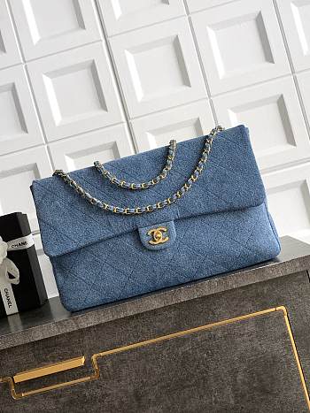 Chanel Maxi Flap Bag Blue Denim gold 39x28x11cm
