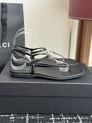 Gucci thong sandal with Interlocking G black - 2