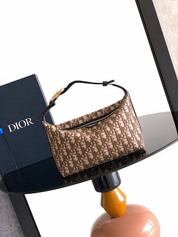 Dior Jett Pouch Brown Oblique Jacquard 23x13x11cm