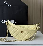 Chanel Clutch with chain yellow 22x15x6cm - 1
