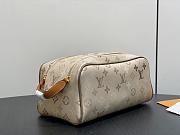 Louis Vuitton Dopp Kit Sand Beige 28x15x16.5cm - 4