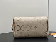 Louis Vuitton Dopp Kit Sand Beige 28x15x16.5cm - 3