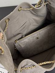 Chanel medium 25 handbag grey suede 40x30x15cm - 5