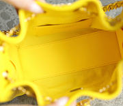 Chanel Mini 25 Handbag yellow caviar 22x20x12.5cm - 2
