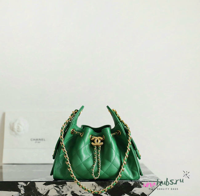 Chanel Mini 25 Handbag caviar green 22x20x12.5cm - 1