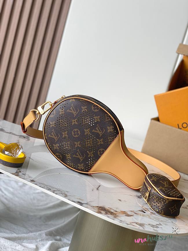 Louis Vuitton Ping Pong Bag 30x18x5.5cm - 1